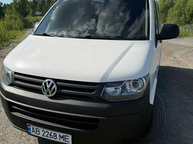 Білий Фольксваген Transporter, об'ємом двигуна 1.97 л та пробігом 260 тис. км за 12800 $, фото 1 на Automoto.ua