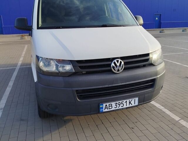 Белый Фольксваген Transporter, объемом двигателя 2 л и пробегом 283 тыс. км за 12800 $, фото 1 на Automoto.ua
