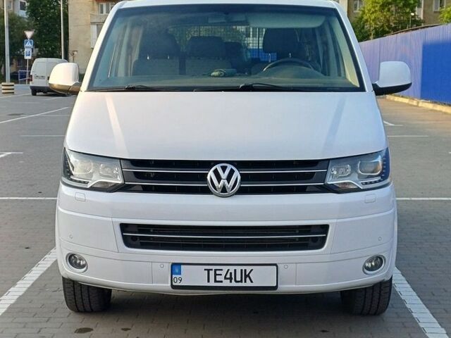 Білий Фольксваген Transporter, об'ємом двигуна 2 л та пробігом 282 тис. км за 18609 $, фото 1 на Automoto.ua