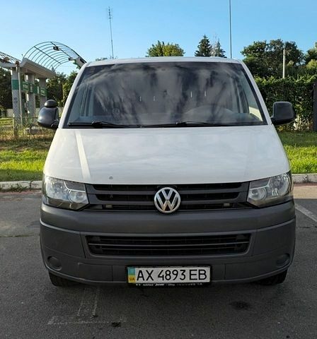 Белый Фольксваген Transporter, объемом двигателя 1.97 л и пробегом 369 тыс. км за 11500 $, фото 1 на Automoto.ua