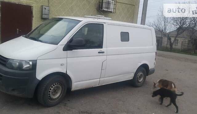 Белый Фольксваген Transporter, объемом двигателя 2 л и пробегом 310 тыс. км за 6777 $, фото 1 на Automoto.ua