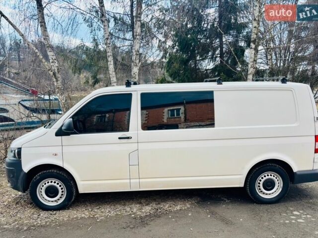 Білий Фольксваген Transporter, об'ємом двигуна 1.97 л та пробігом 303 тис. км за 15700 $, фото 1 на Automoto.ua