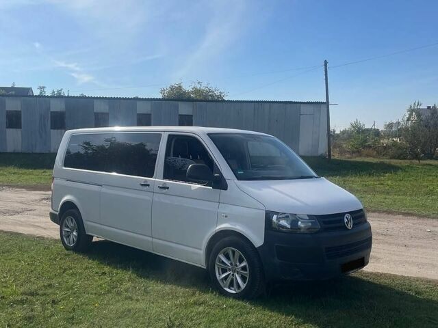 Білий Фольксваген Transporter, об'ємом двигуна 2 л та пробігом 319 тис. км за 12000 $, фото 1 на Automoto.ua
