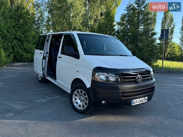 Белый Фольксваген Transporter, объемом двигателя 2 л и пробегом 233 тыс. км за 13000 $, фото 1 на Automoto.ua