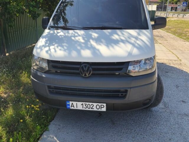 Белый Фольксваген Transporter, объемом двигателя 2 л и пробегом 400 тыс. км за 10500 $, фото 1 на Automoto.ua
