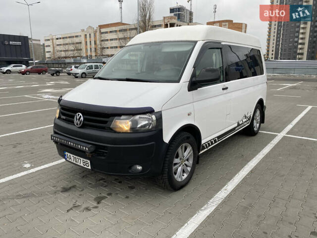 Белый Фольксваген Transporter, объемом двигателя 2 л и пробегом 330 тыс. км за 21900 $, фото 1 на Automoto.ua