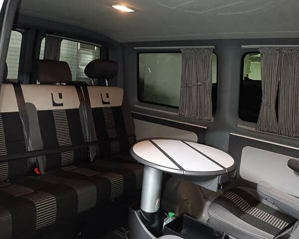 Білий Фольксваген Transporter, об'ємом двигуна 1.97 л та пробігом 203 тис. км за 22000 $, фото 1 на Automoto.ua