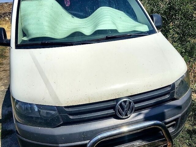 Білий Фольксваген Transporter, об'ємом двигуна 2 л та пробігом 210 тис. км за 13333 $, фото 1 на Automoto.ua