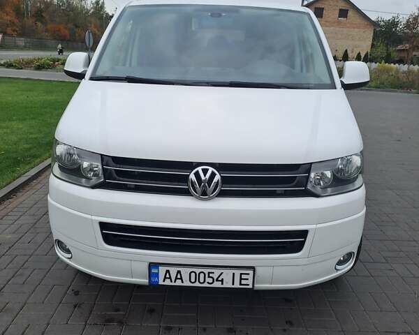 Білий Фольксваген Transporter, об'ємом двигуна 2 л та пробігом 260 тис. км за 15300 $, фото 1 на Automoto.ua