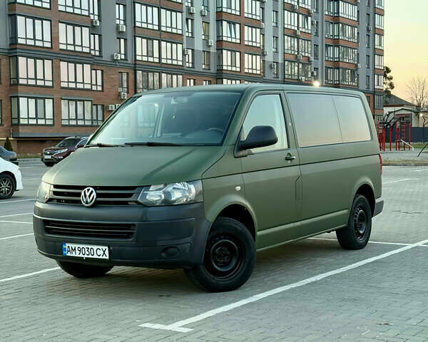 Белый Фольксваген Transporter, объемом двигателя 2 л и пробегом 308 тыс. км за 16600 $, фото 1 на Automoto.ua