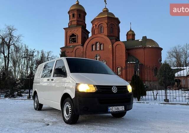 Белый Фольксваген Transporter, объемом двигателя 2 л и пробегом 203 тыс. км за 11999 $, фото 1 на Automoto.ua