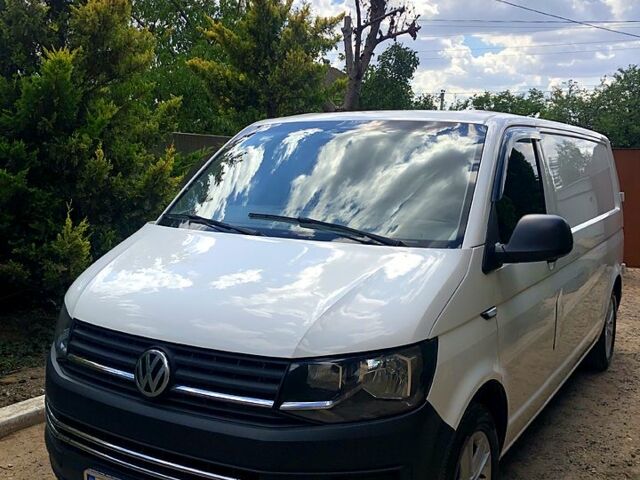 Белый Фольксваген Transporter, объемом двигателя 2 л и пробегом 297 тыс. км за 14500 $, фото 1 на Automoto.ua
