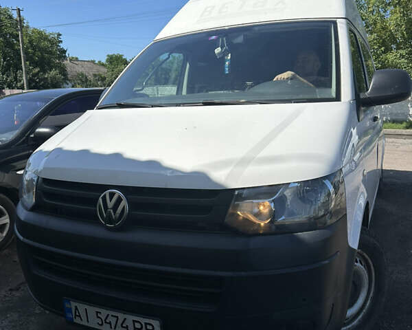 Белый Фольксваген Transporter, объемом двигателя 1.97 л и пробегом 260 тыс. км за 17500 $, фото 1 на Automoto.ua