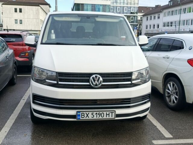 Белый Фольксваген Transporter, объемом двигателя 2 л и пробегом 265 тыс. км за 19500 $, фото 1 на Automoto.ua
