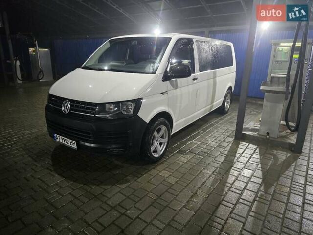 Белый Фольксваген Transporter, объемом двигателя 2 л и пробегом 320 тыс. км за 18500 $, фото 1 на Automoto.ua