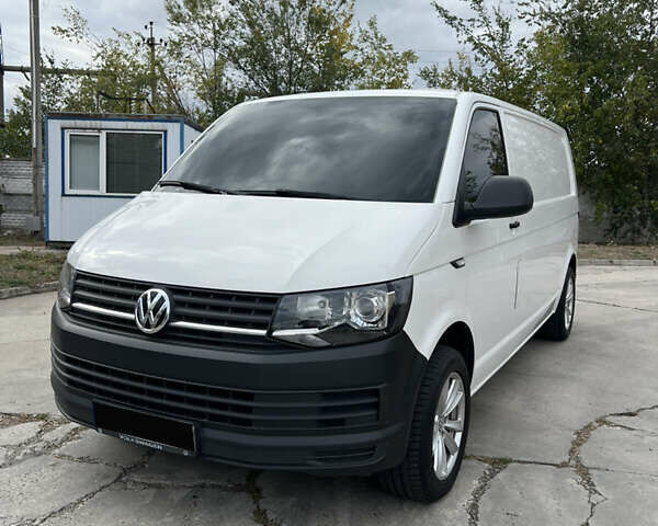 Белый Фольксваген Transporter, объемом двигателя 2 л и пробегом 310 тыс. км за 15900 $, фото 1 на Automoto.ua