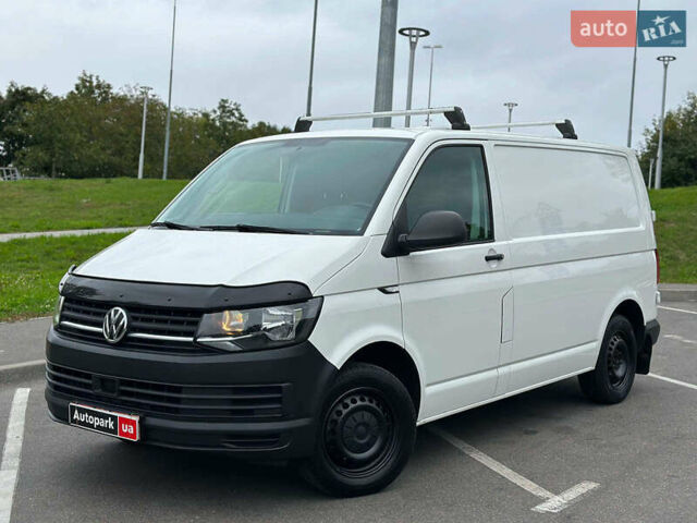 Белый Фольксваген Transporter, объемом двигателя 2 л и пробегом 264 тыс. км за 17990 $, фото 1 на Automoto.ua