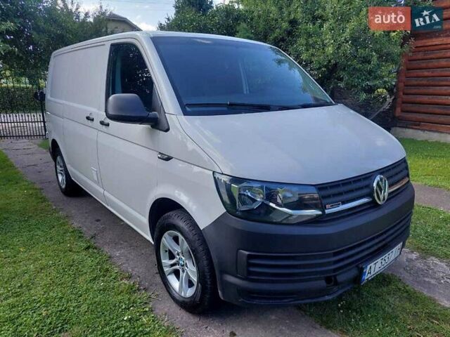 Белый Фольксваген Transporter, объемом двигателя 2 л и пробегом 126 тыс. км за 18999 $, фото 1 на Automoto.ua