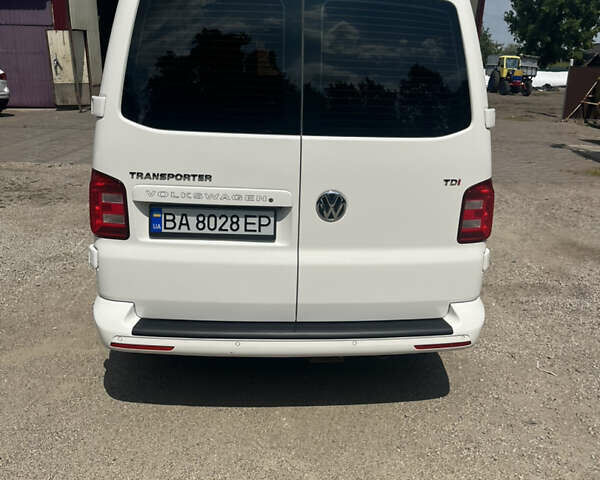 Білий Фольксваген Transporter, об'ємом двигуна 1.97 л та пробігом 266 тис. км за 22000 $, фото 1 на Automoto.ua