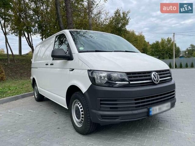 Білий Фольксваген Transporter, об'ємом двигуна 2 л та пробігом 210 тис. км за 16800 $, фото 1 на Automoto.ua