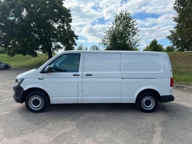 Белый Фольксваген Transporter, объемом двигателя 2 л и пробегом 256 тыс. км за 9600 $, фото 1 на Automoto.ua