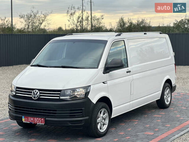 Белый Фольксваген Transporter, объемом двигателя 1.97 л и пробегом 210 тыс. км за 18700 $, фото 1 на Automoto.ua