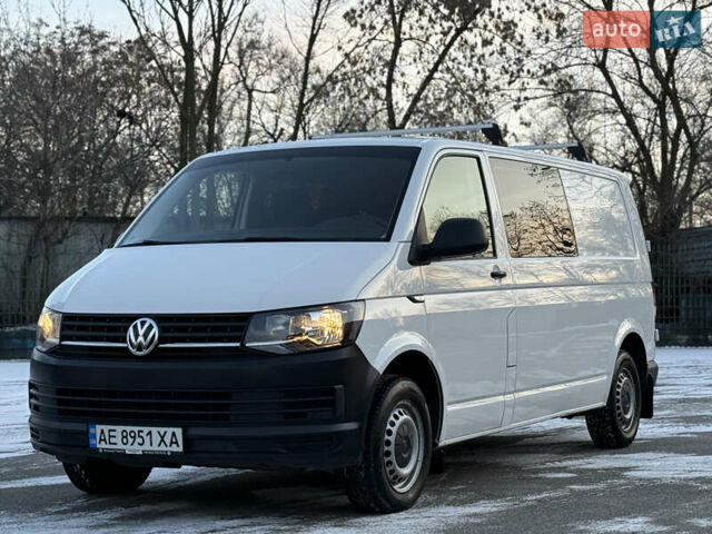 Белый Фольксваген Transporter, объемом двигателя 2 л и пробегом 215 тыс. км за 19100 $, фото 1 на Automoto.ua