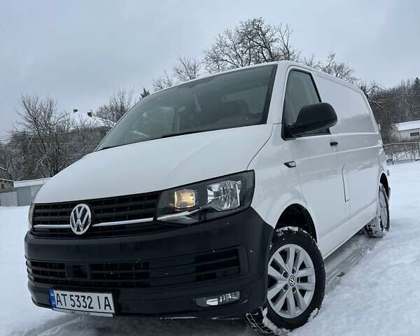 Белый Фольксваген Transporter, объемом двигателя 1.97 л и пробегом 295 тыс. км за 17300 $, фото 1 на Automoto.ua