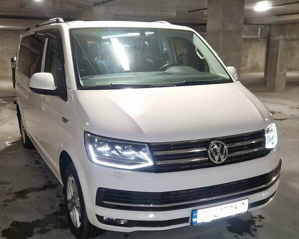 Белый Фольксваген Transporter, объемом двигателя 1.97 л и пробегом 238 тыс. км за 26999 $, фото 1 на Automoto.ua