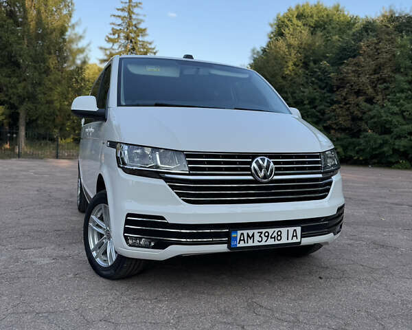 Белый Фольксваген Transporter, объемом двигателя 1.97 л и пробегом 221 тыс. км за 30550 $, фото 1 на Automoto.ua