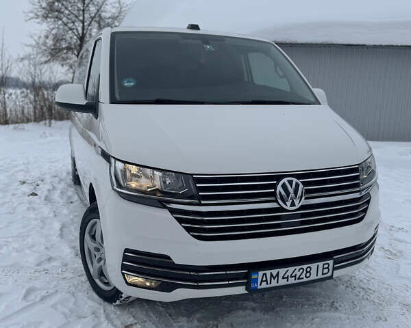 Білий Фольксваген Transporter, об'ємом двигуна 1.97 л та пробігом 161 тис. км за 31950 $, фото 1 на Automoto.ua