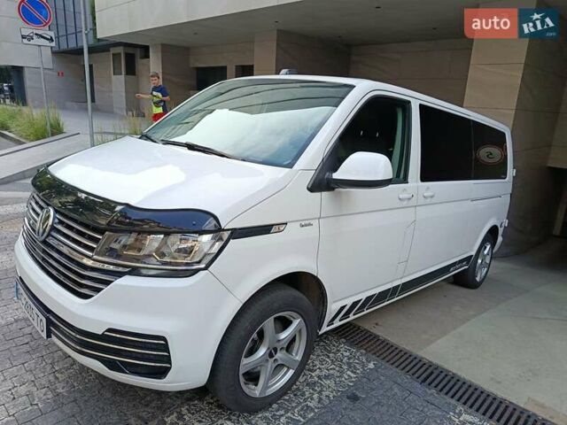 Белый Фольксваген Transporter, объемом двигателя 1.97 л и пробегом 144 тыс. км за 27500 $, фото 1 на Automoto.ua