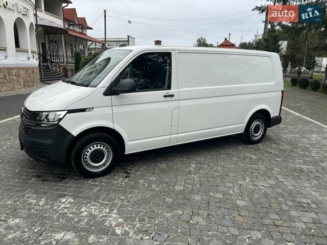 Белый Фольксваген Transporter, объемом двигателя 1.97 л и пробегом 188 тыс. км за 22000 $, фото 1 на Automoto.ua