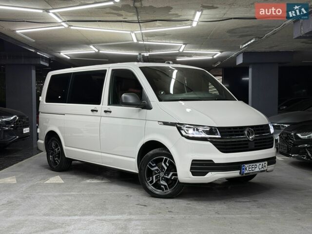Білий Фольксваген Transporter, об'ємом двигуна 1.97 л та пробігом 207 тис. км за 35000 $, фото 1 на Automoto.ua