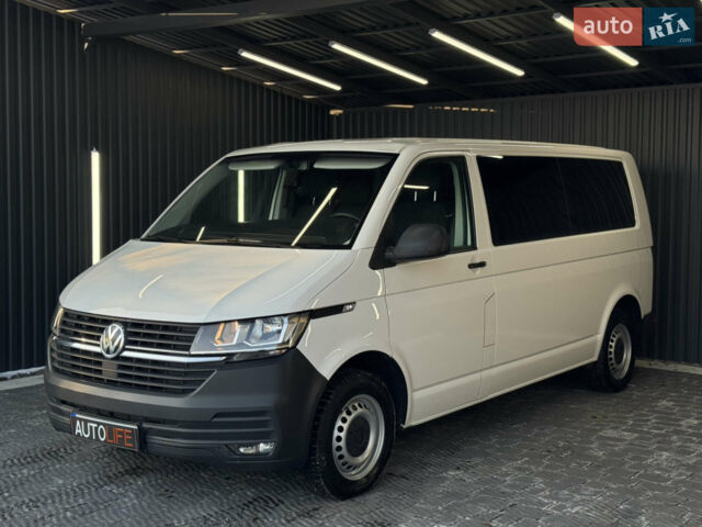 Білий Фольксваген Transporter, об'ємом двигуна 2 л та пробігом 313 тис. км за 24999 $, фото 1 на Automoto.ua