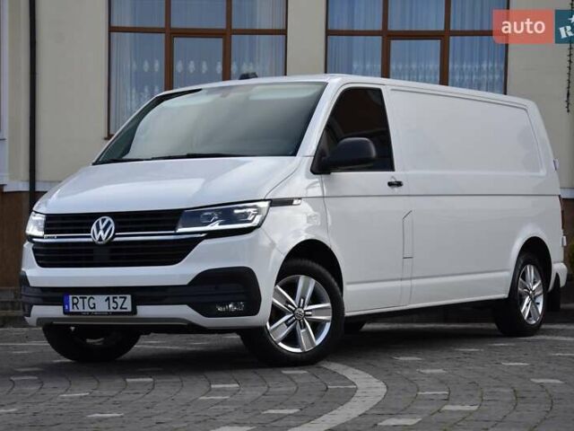 Белый Фольксваген Transporter, объемом двигателя 1.97 л и пробегом 250 тыс. км за 34950 $, фото 1 на Automoto.ua
