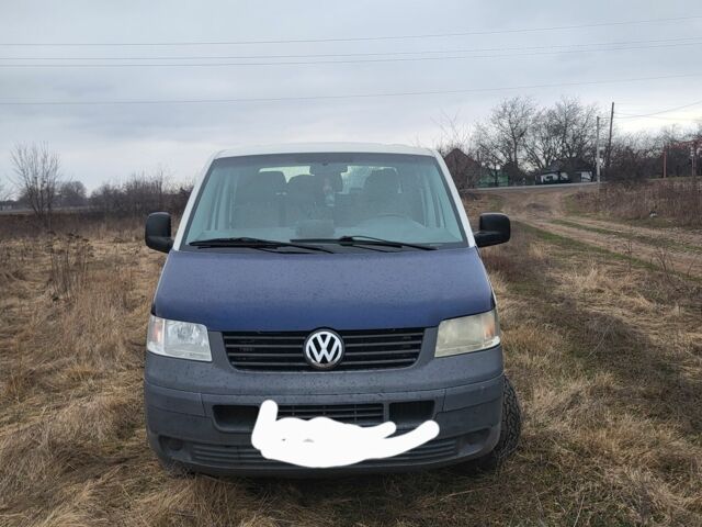 Белый Фольксваген Transporter, объемом двигателя 2 л и пробегом 300 тыс. км за 5500 $, фото 1 на Automoto.ua