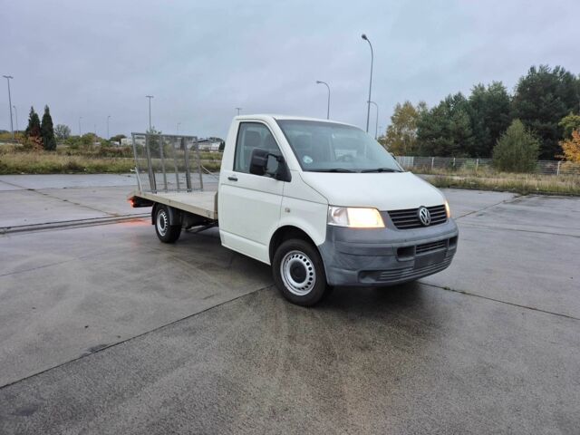 Білий Фольксваген Transporter, об'ємом двигуна 2.5 л та пробігом 191 тис. км за 5830 $, фото 1 на Automoto.ua