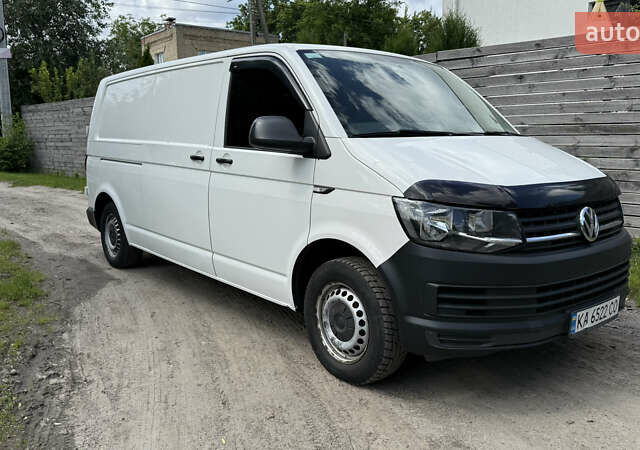 Белый Фольксваген Transporter, объемом двигателя 1.97 л и пробегом 325 тыс. км за 15900 $, фото 1 на Automoto.ua