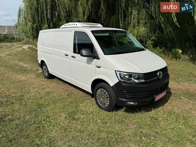 Белый Фольксваген Transporter, объемом двигателя 2 л и пробегом 292 тыс. км за 21800 $, фото 1 на Automoto.ua