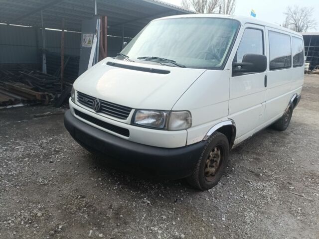 Белый Фольксваген Transporter, объемом двигателя 2 л и пробегом 380 тыс. км за 1500 $, фото 1 на Automoto.ua