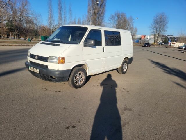 Белый Фольксваген Transporter, объемом двигателя 0 л и пробегом 491 тыс. км за 5900 $, фото 1 на Automoto.ua
