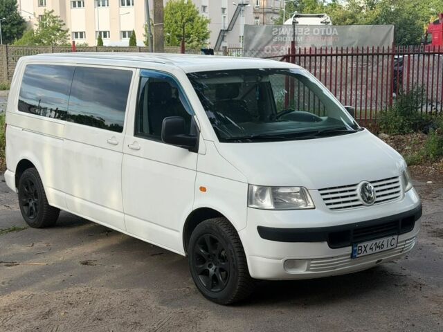 Белый Фольксваген Transporter, объемом двигателя 2.5 л и пробегом 330 тыс. км за 6692 $, фото 1 на Automoto.ua