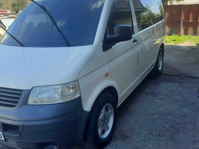 Белый Фольксваген Transporter, объемом двигателя 1.9 л и пробегом 402 тыс. км за 9200 $, фото 1 на Automoto.ua