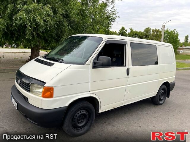 Белый Фольксваген Transporter, объемом двигателя 1.9 л и пробегом 317 тыс. км за 5200 $, фото 1 на Automoto.ua
