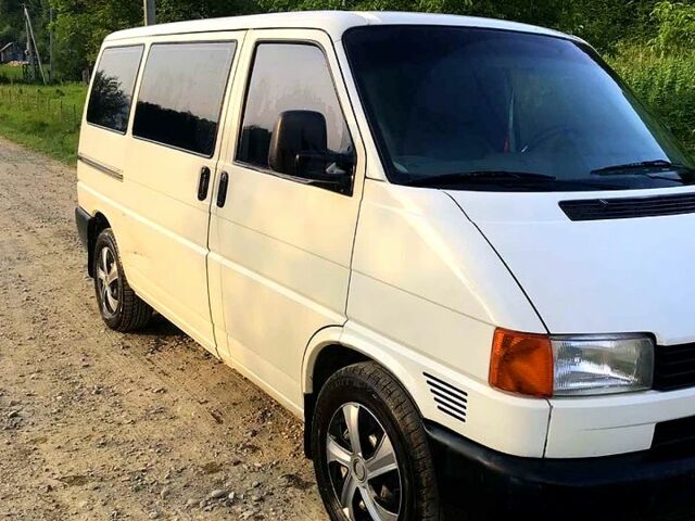 Белый Фольксваген Transporter, объемом двигателя 1.9 л и пробегом 230 тыс. км за 5200 $, фото 1 на Automoto.ua