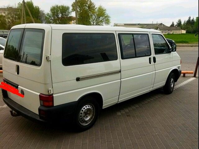 Белый Фольксваген Transporter, объемом двигателя 2.5 л и пробегом 300 тыс. км за 7500 $, фото 1 на Automoto.ua