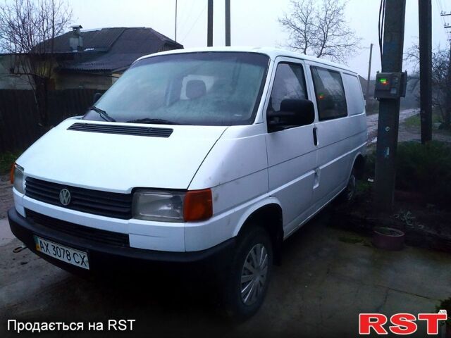 Білий Фольксваген Transporter, об'ємом двигуна 2 л та пробігом 360 тис. км за 4500 $, фото 1 на Automoto.ua
