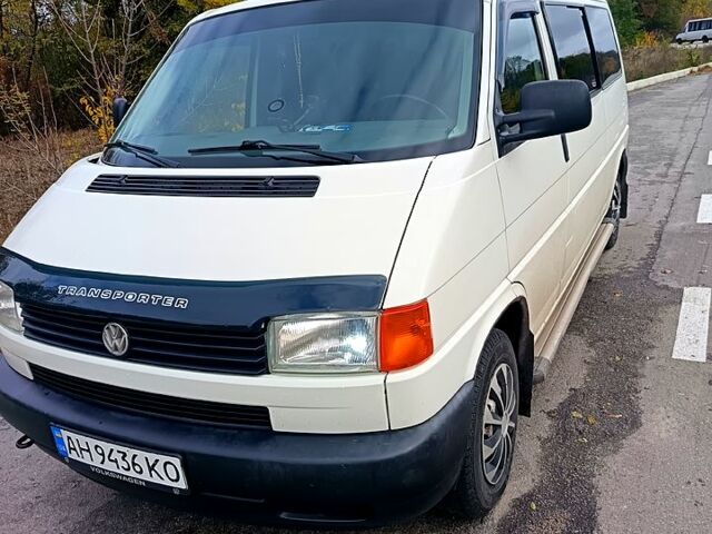 Белый Фольксваген Transporter, объемом двигателя 2.4 л и пробегом 270 тыс. км за 7000 $, фото 1 на Automoto.ua