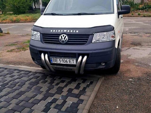 Белый Фольксваген Transporter, объемом двигателя 1.9 л и пробегом 300 тыс. км за 8500 $, фото 1 на Automoto.ua